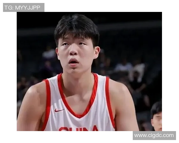 4分钟0分又如何？杨瀚森的NBA剧本：从“菜鸟碰壁”到“未来基石”只差沉淀